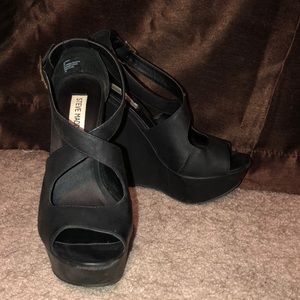 Steve Madden size 7 wedge